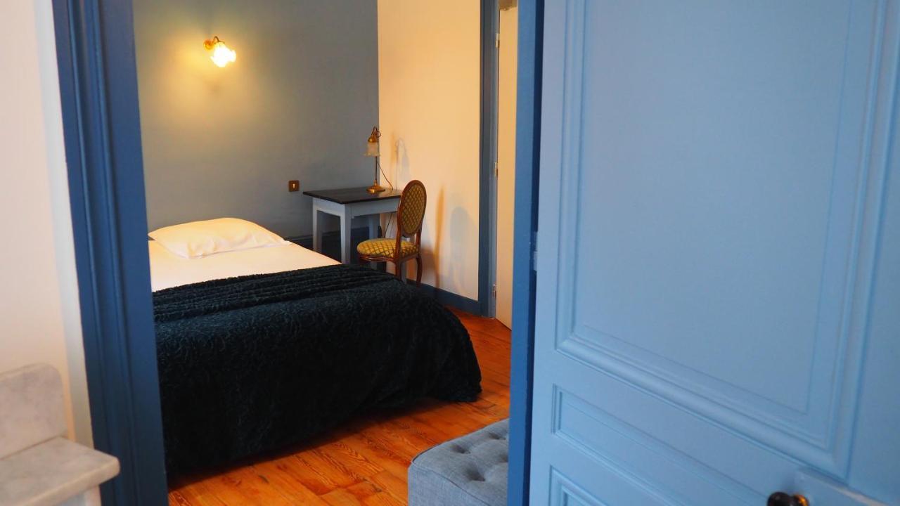 La Garenne De *